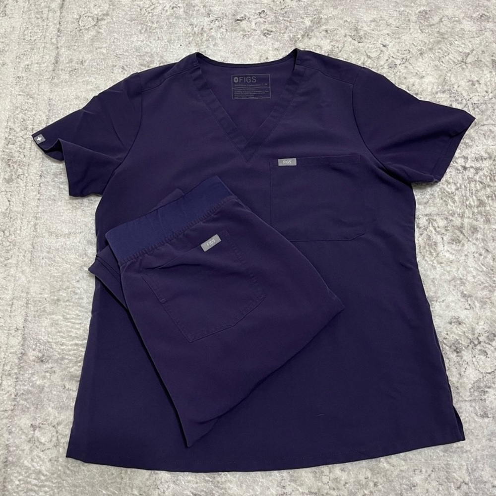 Figs One Pocket Scrub Top - Purple Shadow